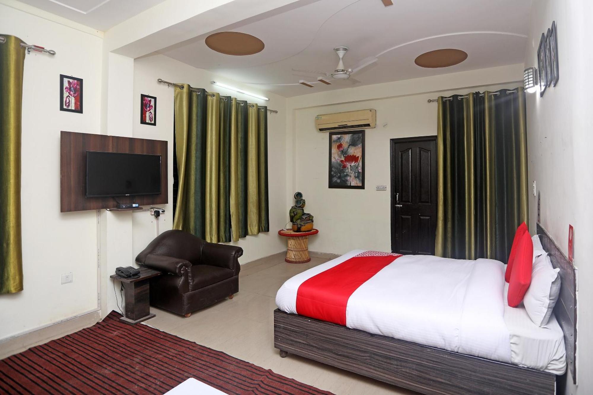Hotel Collection O 19472 Highway Regency Anupnagar Esterno foto